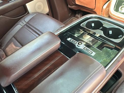 Used 2018 Lincoln Navigator Black Label w/ Cargo Package AWD/4WD image 40