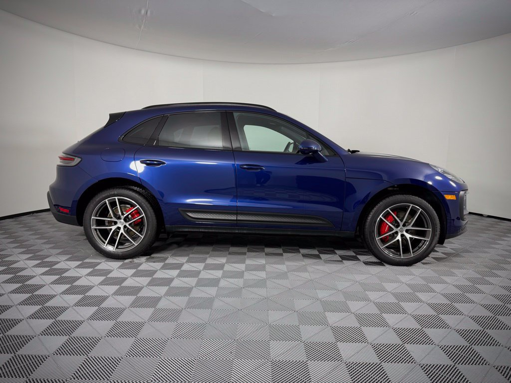 Certified 2026 Porsche Macan S AWD/4WD image 10
