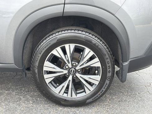 Certified 2023 Nissan Rogue SV image 33