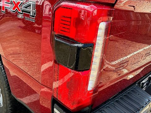Used 2025 Ford F350 Lariat w/ Lariat Ultimate Package AWD/4WD image 28