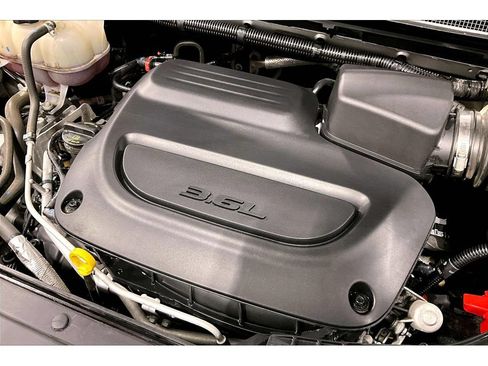 Used 2024 Chrysler Pacifica Touring-L FWD image 49