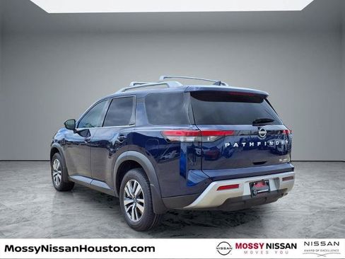 Certified 2024 Nissan Pathfinder SL AWD/4WD image 2