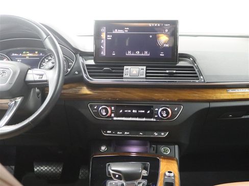 Used 2022 Audi Q5 2.0T Premium AWD/4WD image 26