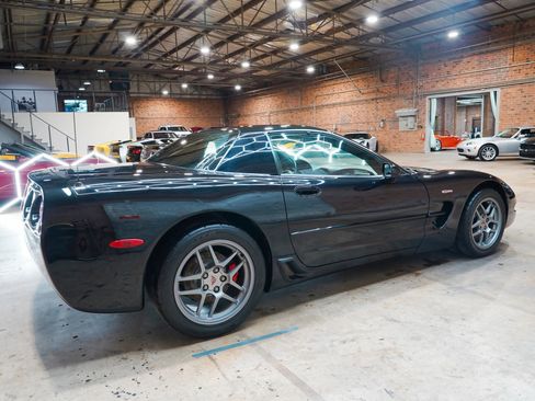 Used 2002 Chevrolet Corvette Z06 w/ Memory Pkg RWD image 16