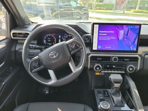 Used 2024 Toyota Tacoma Limited w/ Limited Package (LT) AWD/4WD image 15