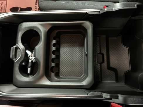 New 2026 RAM 1500 4x4 Crew Cab image 19