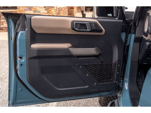 Used 2022 Ford Bronco Wildtrak image 9