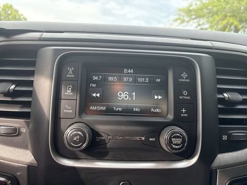 Used 2018 RAM 1500 Express RWD image 16