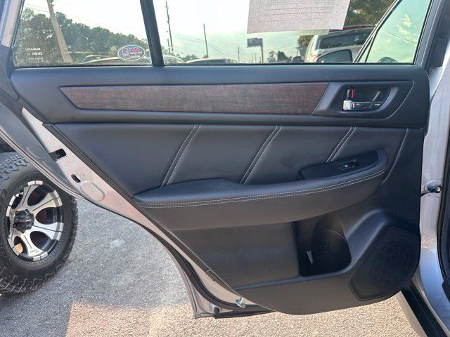 Used 2019 Subaru Outback 2.5i Limited AWD/4WD image 10