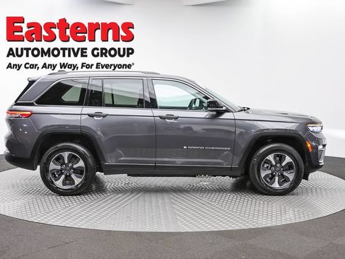 Used 2024 Jeep Grand Cherokee Limited 4xe AWD/4WD image 4