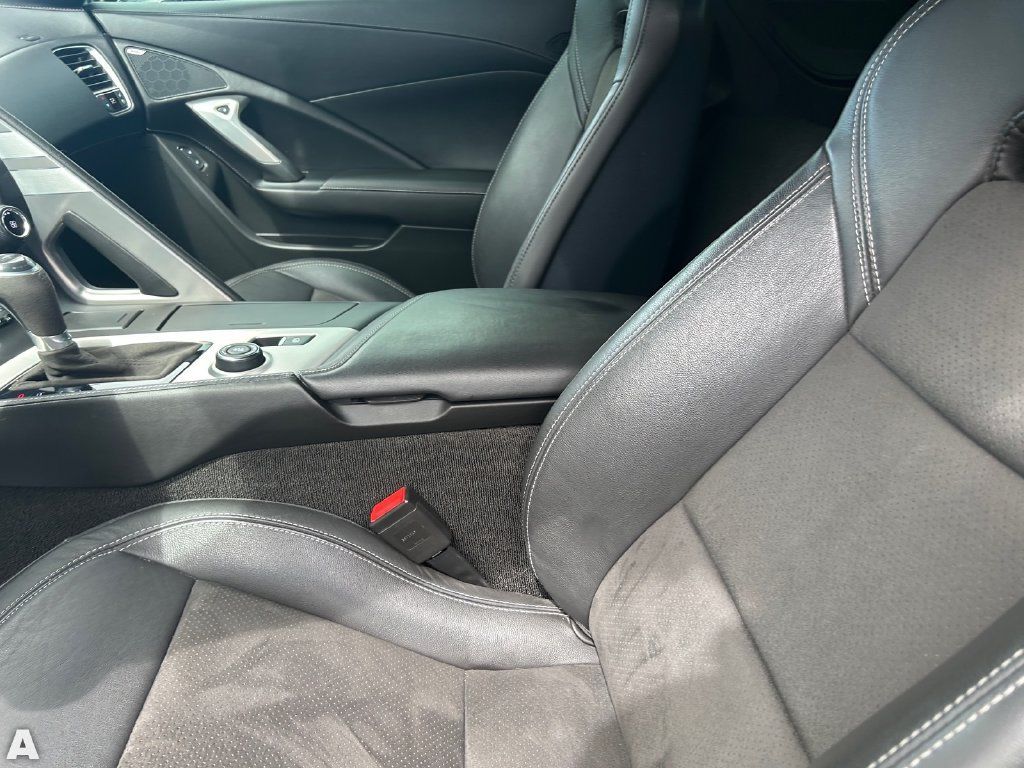 Used 2017 Chevrolet Corvette Grand Sport RWD image 16