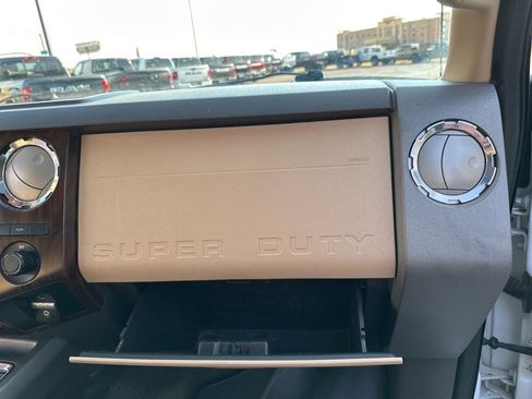 Used 2011 Ford F350 Lariat w/ Lariat Ultimate Pkg image 31