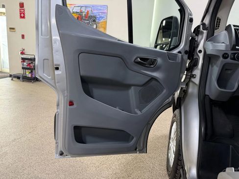 Used 2015 Ford Transit 250 148 Medium Roof image 29