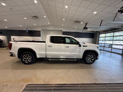 Used 2023 GMC Sierra 1500 SLT AWD/4WD image 8
