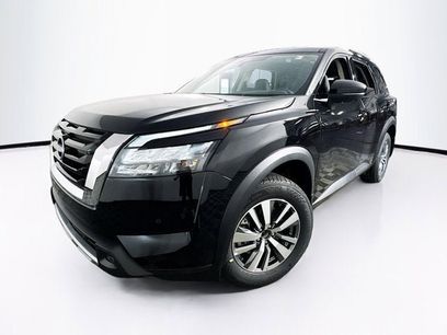 New 2025 Nissan Pathfinder SL