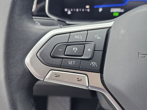 Used 2025 Volkswagen Jetta S image 17