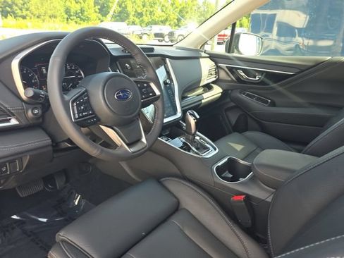 Used 2025 Subaru Outback Touring XT AWD/4WD image 25