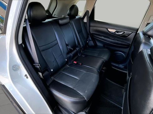 Used 2017 Nissan Rogue SL w/ SL Premium Package AWD/4WD image 19