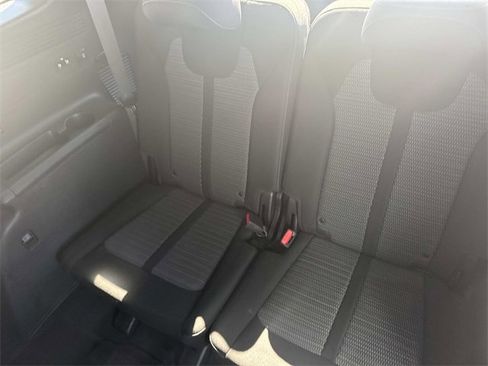 Used 2022 Kia Sorento LX image 14