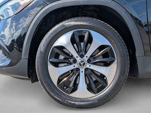 Used 2025 Mercedes-Benz GLA 250 image 24