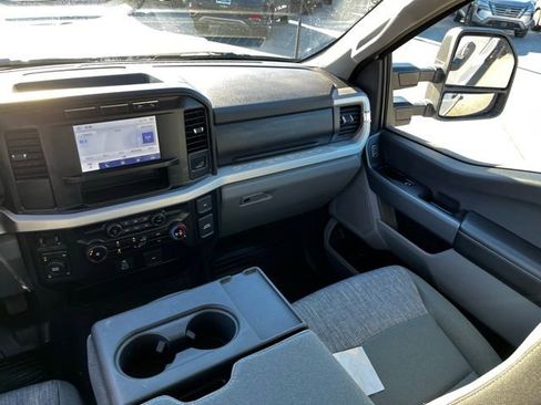 Used 2024 Ford F350 XLT w/ FX4 Off-Road Package image 12