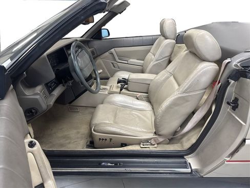 Used 1993 Cadillac Allante image 9