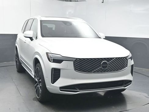 New 2026 Volvo XC90 B6 Plus w/ Protection Package Premier AWD/4WD image 2