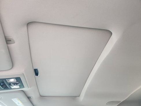 Used 2017 RAM 1500 Laramie Longhorn image 29