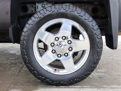 Used 2015 Chevrolet Silverado 2500 LTZ image 45