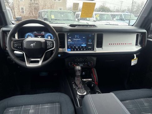 New 2025 Ford Bronco Heritage Edition image 38