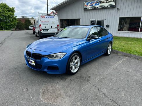 Used 2014 BMW 335i xDrive Sedan AWD/4WD image 2