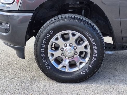 Used 2024 RAM 2500 Laramie AWD/4WD image 24