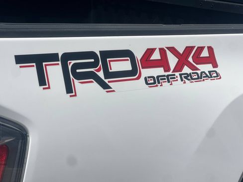 Certified 2023 Toyota Tacoma TRD Off-Road w/ Black Out Package (TMS) AWD/4WD image 22