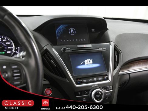 Used 2018 Acura MDX w/ Technology & Entertainment image 9