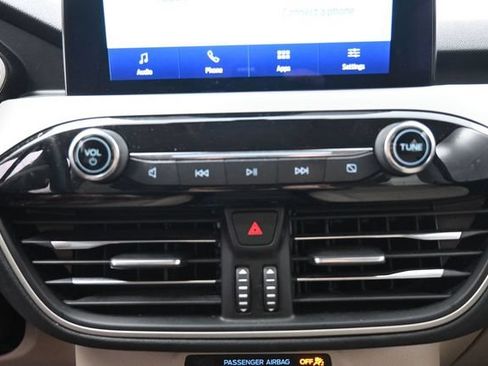 Used 2022 Ford Escape SEL FWD image 24