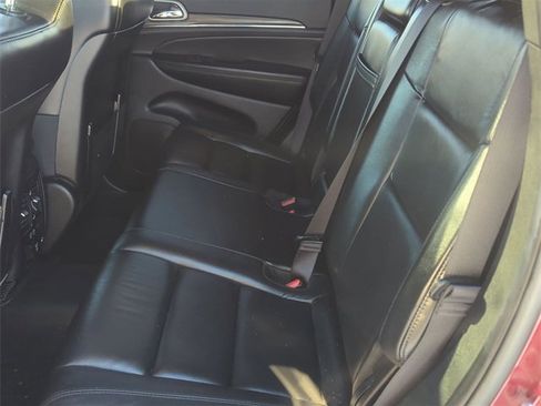 Used 2021 Jeep Grand Cherokee Limited image 22
