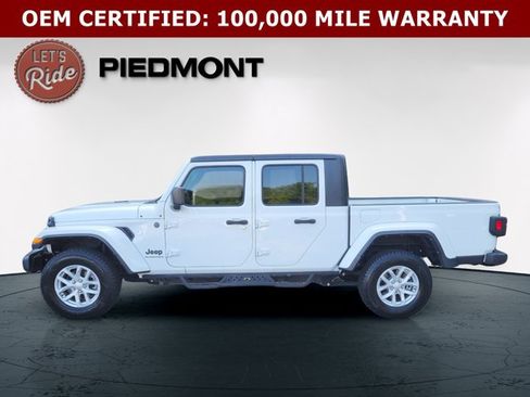 Used 2023 Jeep Gladiator Sport AWD/4WD image 8