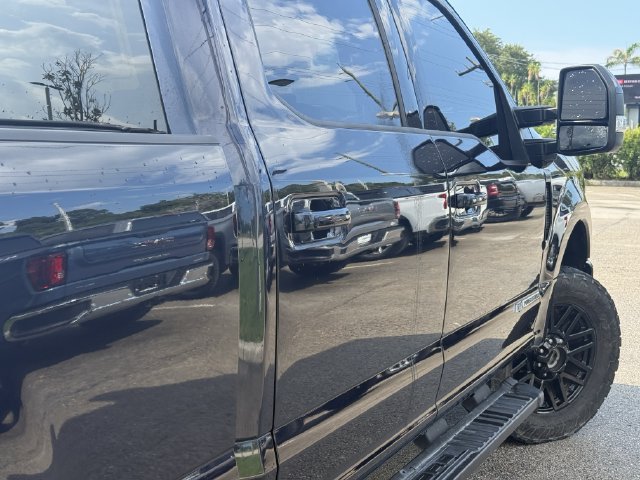 Used 2022 Ford F250 Lariat w/ Black Appearance Package AWD/4WD image 8