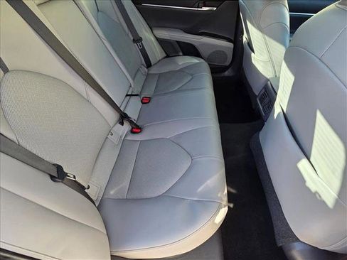 Certified 2021 Toyota Camry XLE image 18