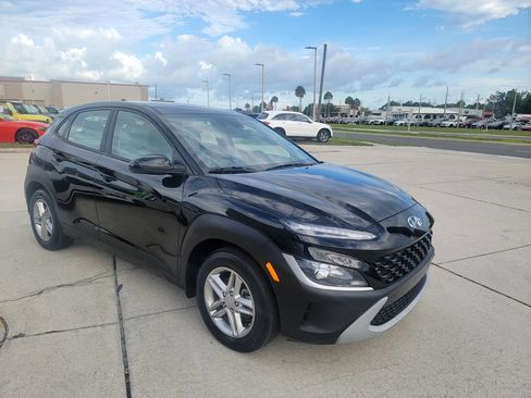 Used 2022 Hyundai Kona SE FWD image 7