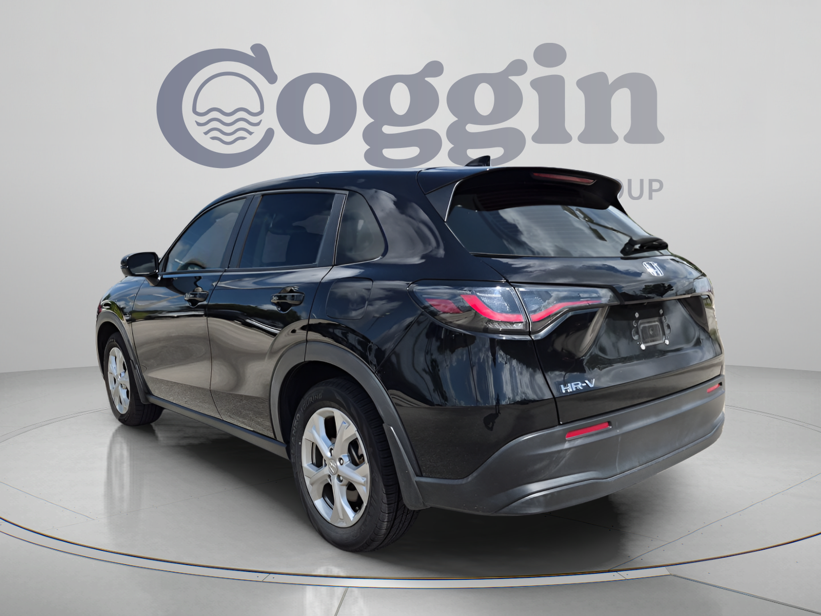 Certified 2023 Honda HR-V LX image 4