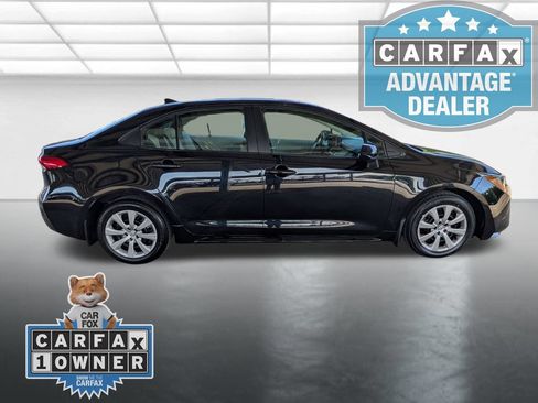 Used 2025 Toyota Corolla LE FWD image 28