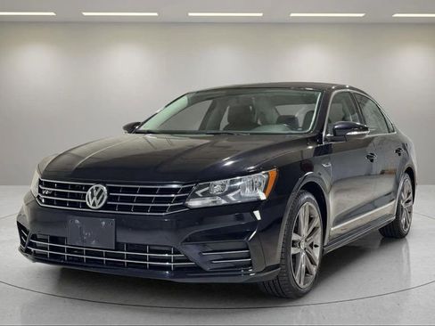 Used 2017 Volkswagen Passat 1.8T R-Line FWD image 16