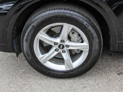 Used 2023 Audi Q5 2.0T Premium w/ Convenience Package image 9