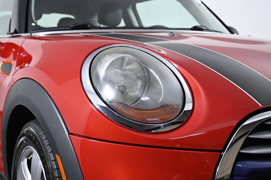 Used 2015 MINI Cooper 2-Door Hardtop FWD image 10