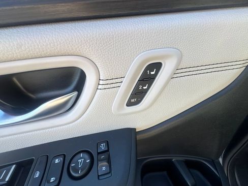 Used 2026 Honda Pilot Touring image 21