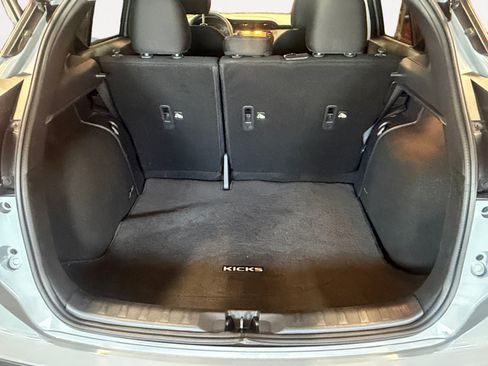 Used 2023 Nissan Kicks SV FWD image 13