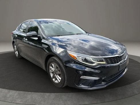 Used 2020 Kia Optima LX FWD image 3