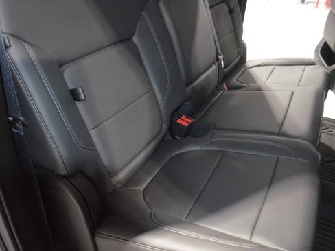 Used 2022 Chevrolet Silverado 1500 LTZ w/ LTZ Convenience Package II image 19