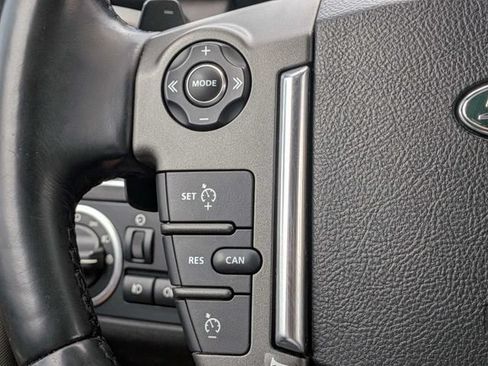 Used 2016 Land Rover LR4 HSE AWD/4WD image 32